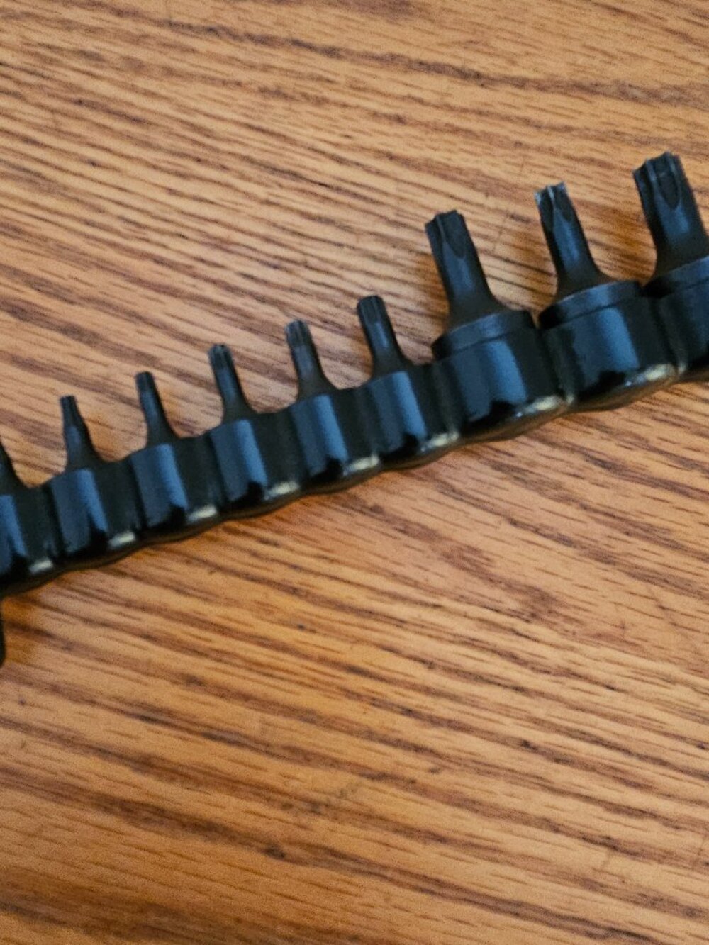 Lisle Torx Bits 9-Pc Set 1/4 Driv T30 to T10, 3/8 Drive T-50 to T-40 Made in USA